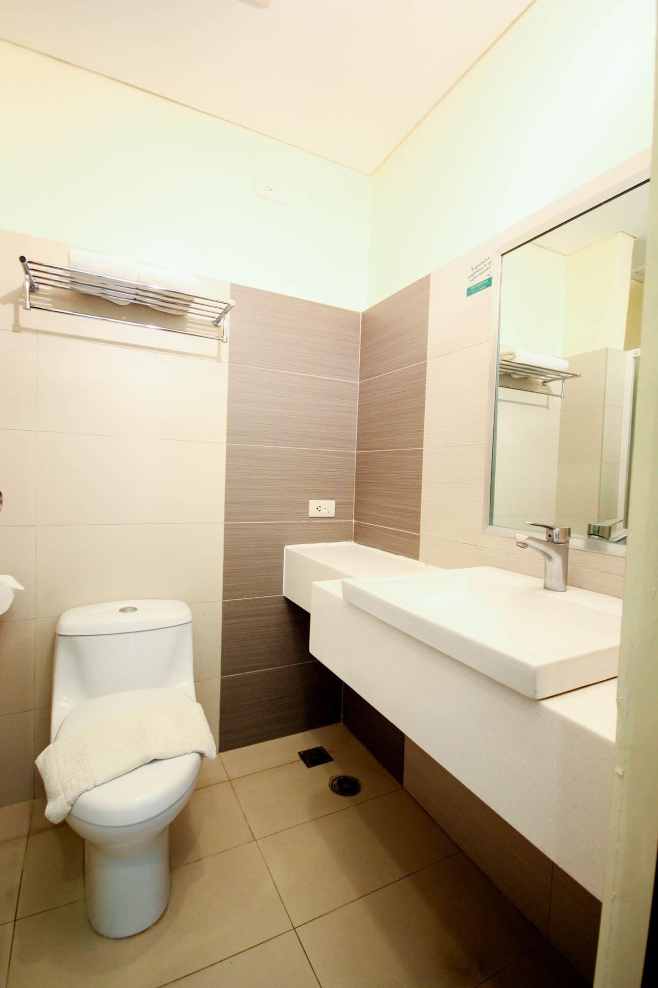 Go Hotels Lanang - Davao City Dış mekan fotoğraf
