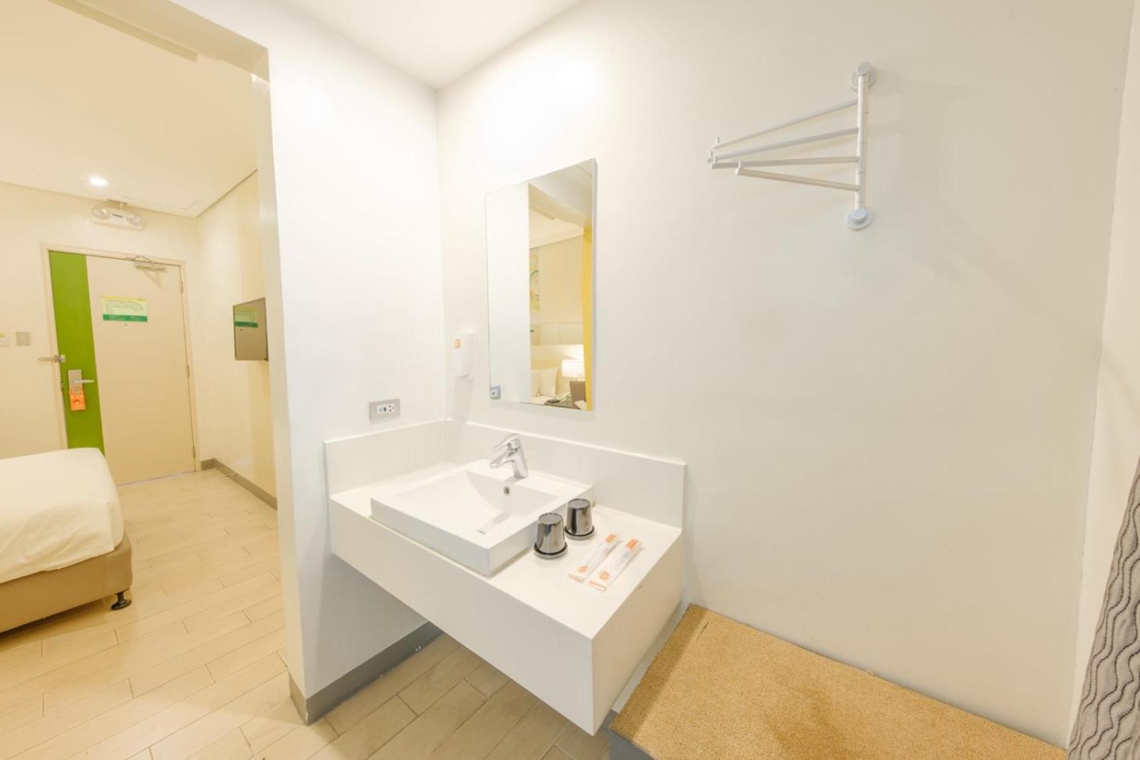 Go Hotels Lanang - Davao City Dış mekan fotoğraf