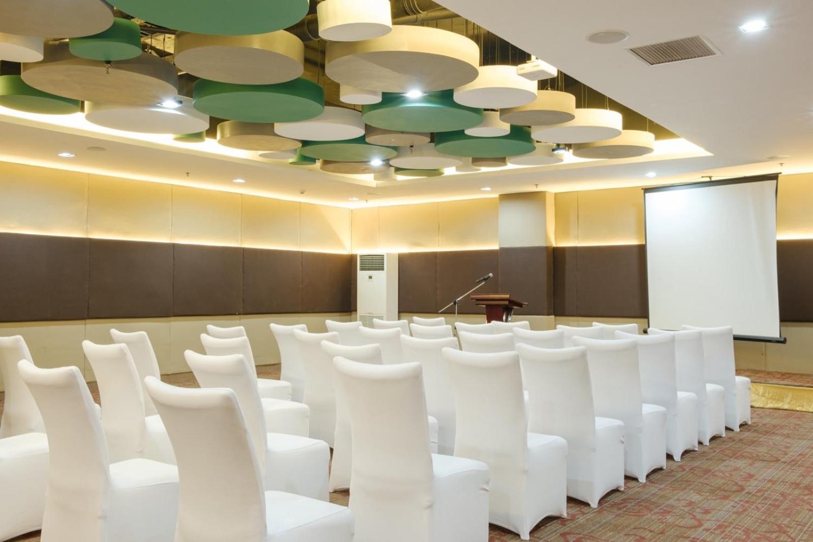 Go Hotels Lanang - Davao City Dış mekan fotoğraf