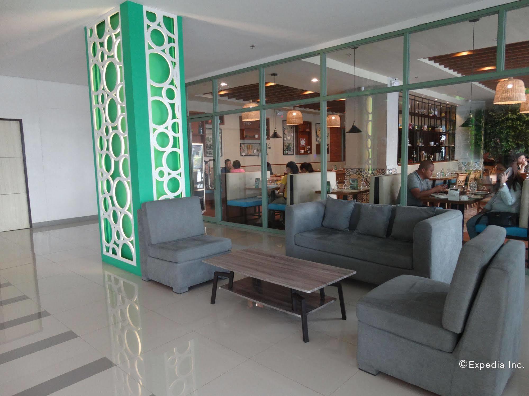 Go Hotels Lanang - Davao City Dış mekan fotoğraf